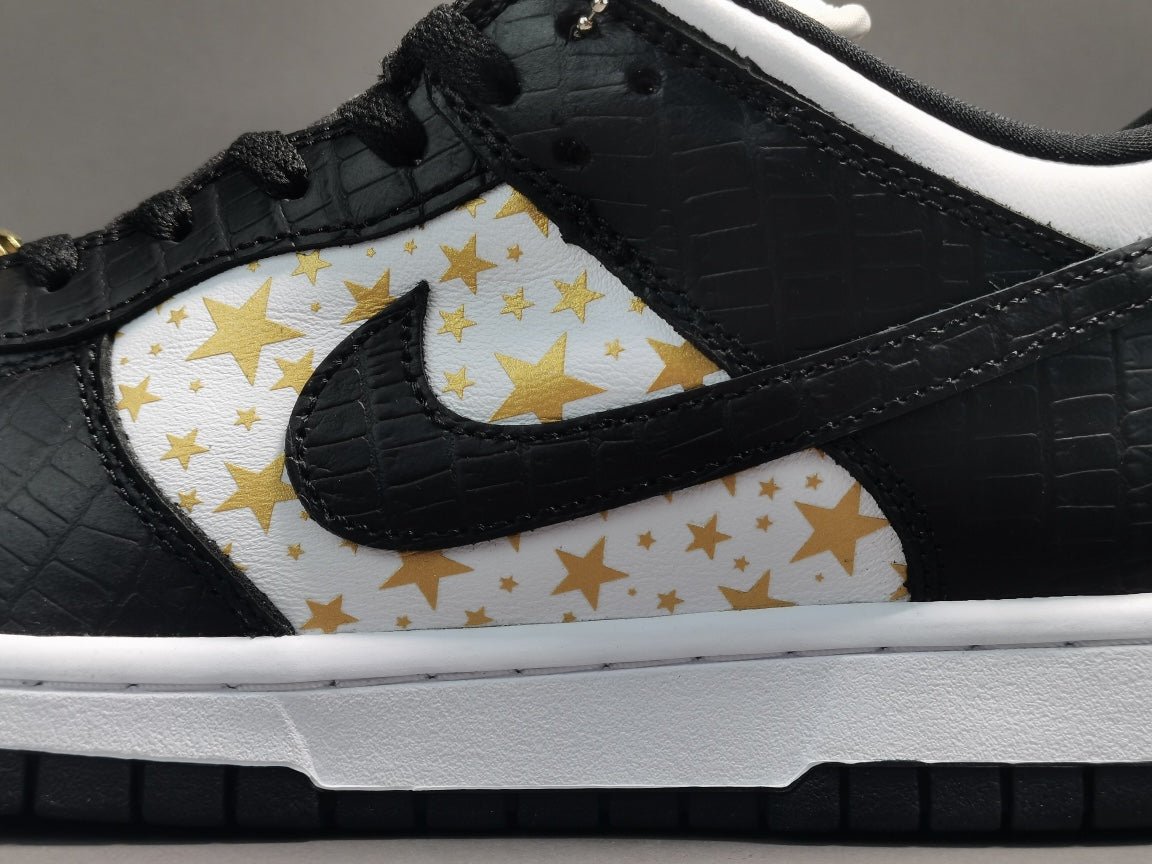 nike sb dunk x S*p*e stars black