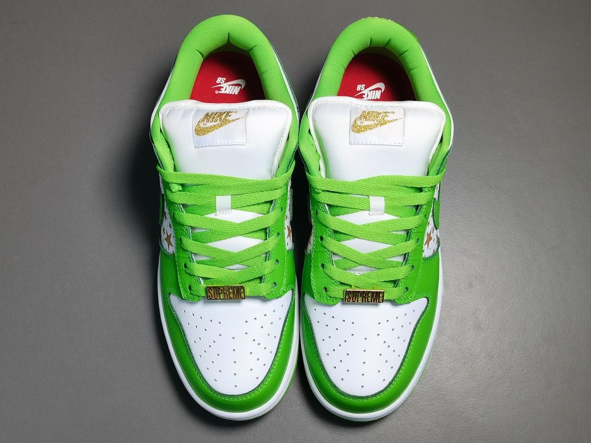 nike sb dunk x S*p*e stars mean green